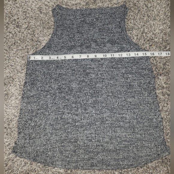 HelloMello| Super Soft Tank Top - Picture 2 of 5